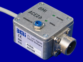 Amplificateur pour capteur électromagnétique